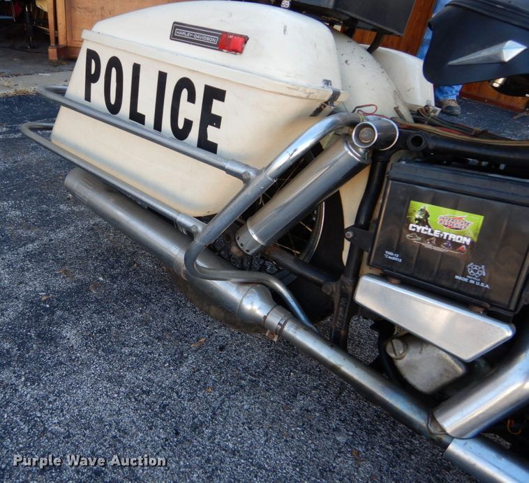 image for item GC9446 1970 Harley Davidson Electra Glide Police motorcycle
