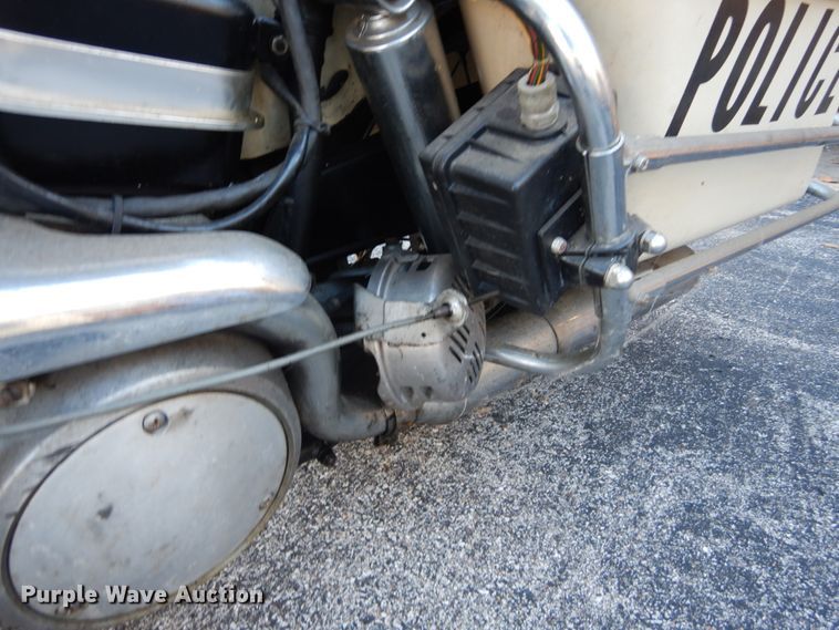 image for item GC9446 1970 Harley Davidson Electra Glide Police motorcycle