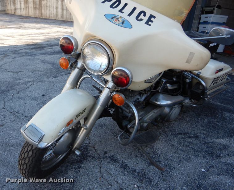 image for item GC9446 1970 Harley Davidson Electra Glide Police motorcycle