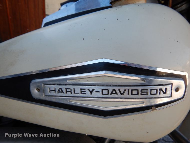 image for item GC9446 1970 Harley Davidson Electra Glide Police motorcycle