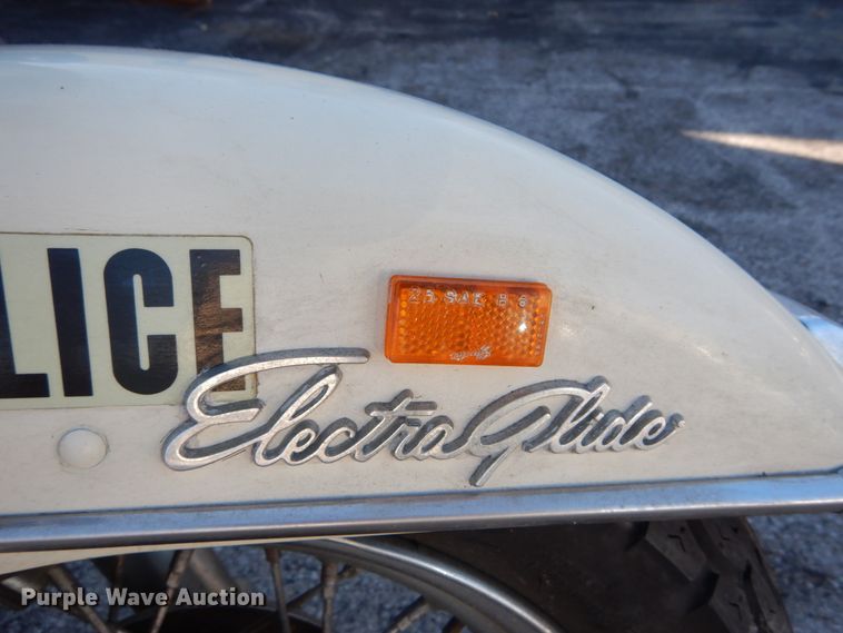image for item GC9446 1970 Harley Davidson Electra Glide Police motorcycle