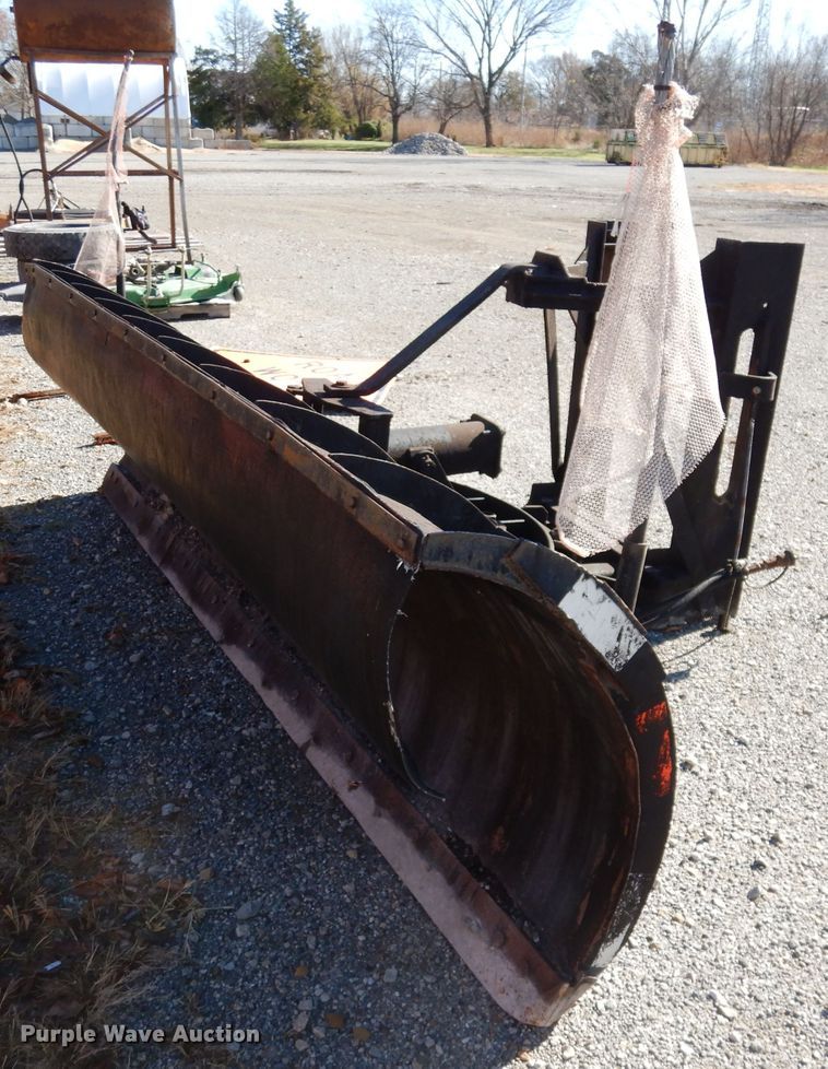 image for item GJ9635 10'W snow plow