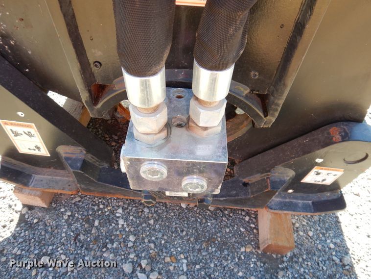 image for item GJ9636 Caterpillar PC404 cold planer