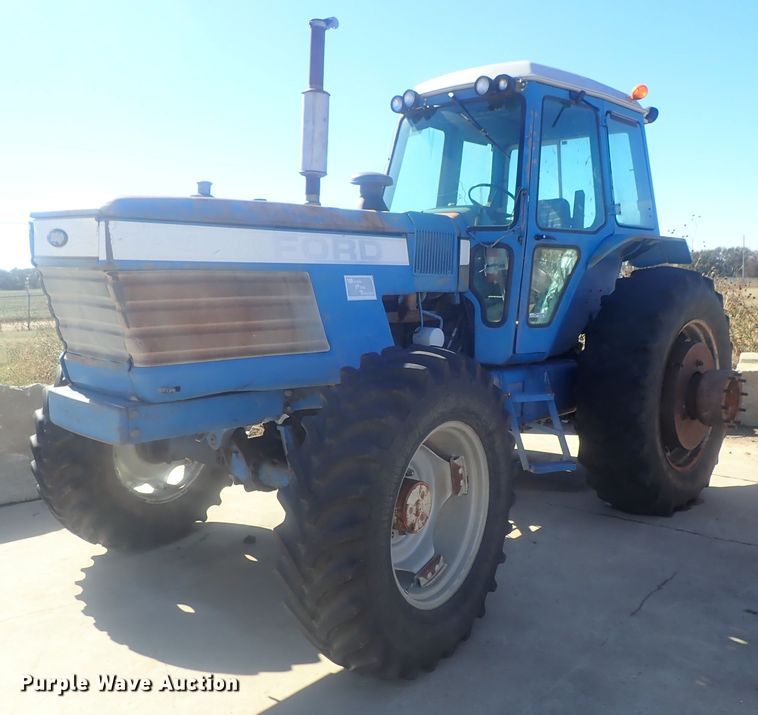 image for item GN9182 1984 Ford TW25  MFWD tractor