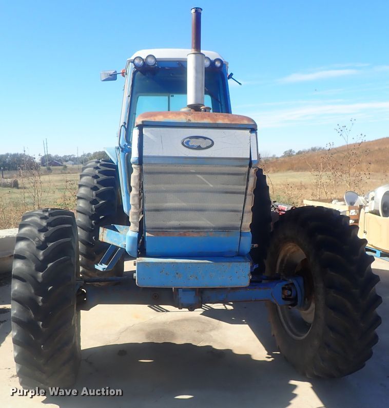 image for item GN9182 1984 Ford TW25  MFWD tractor