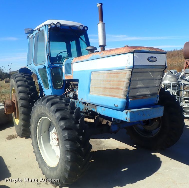 image for item GN9182 1984 Ford TW25  MFWD tractor