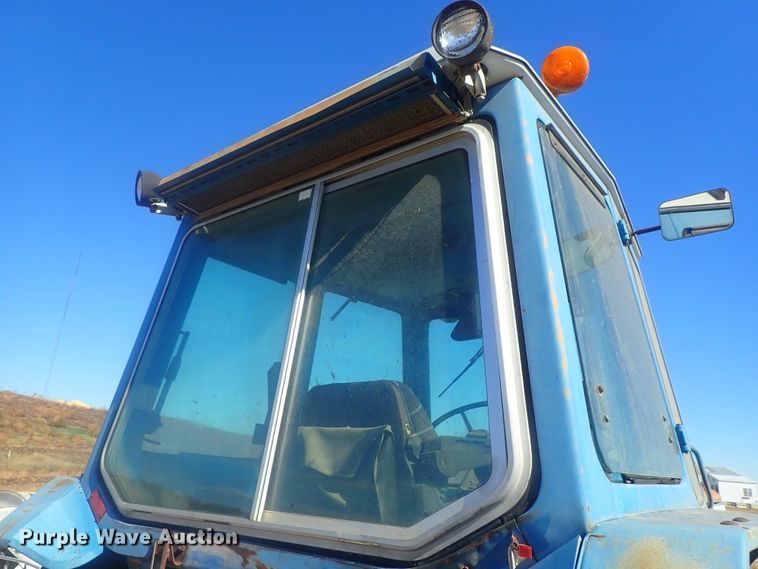 image for item GN9182 1984 Ford TW25  MFWD tractor