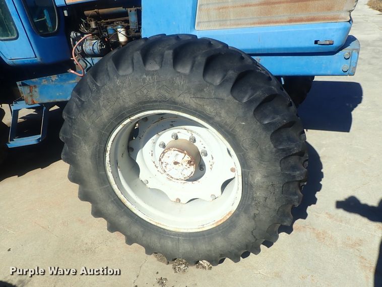 image for item GN9182 1984 Ford TW25  MFWD tractor