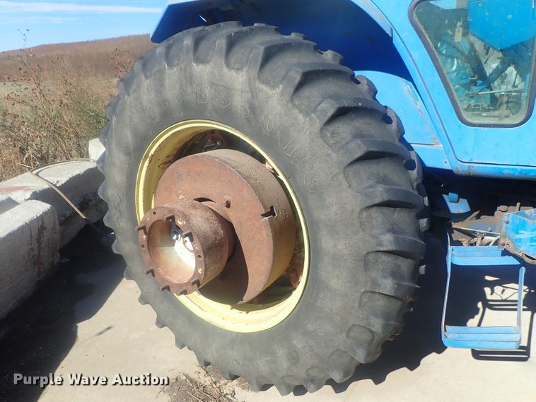 image for item GN9182 1984 Ford TW25  MFWD tractor