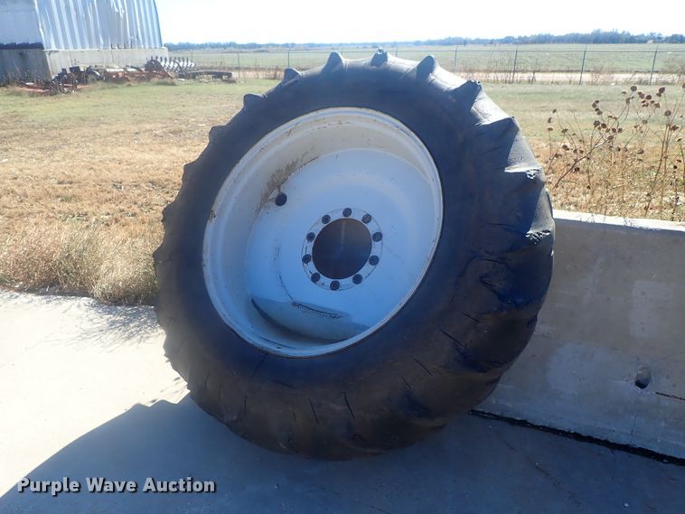 image for item GN9182 1984 Ford TW25  MFWD tractor