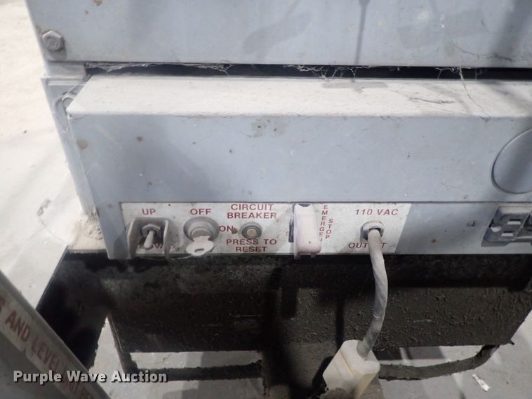 image for item GN9188 Mec Handy Herman 24D  vertical lift