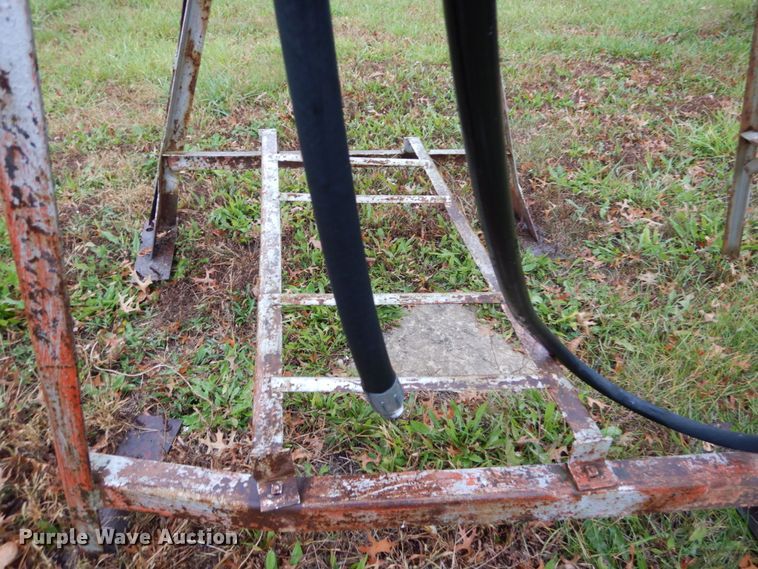 image for item GR9966 300 gallon fuel tank