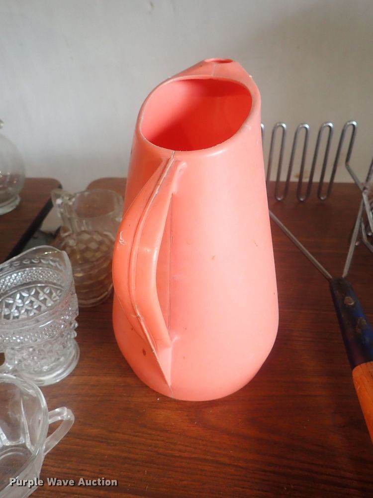 image for item GX9614 Restaurant equipment and supplies