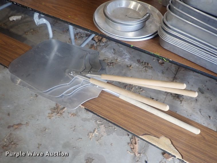 image for item GX9614 Restaurant equipment and supplies