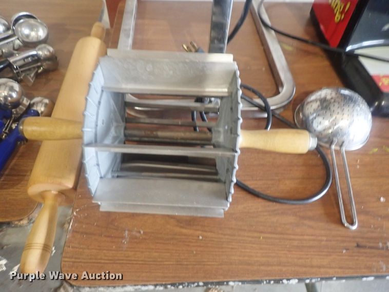 image for item GX9614 Restaurant equipment and supplies