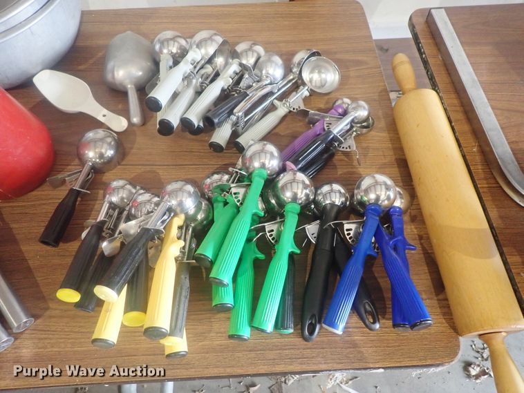 image for item GX9614 Restaurant equipment and supplies