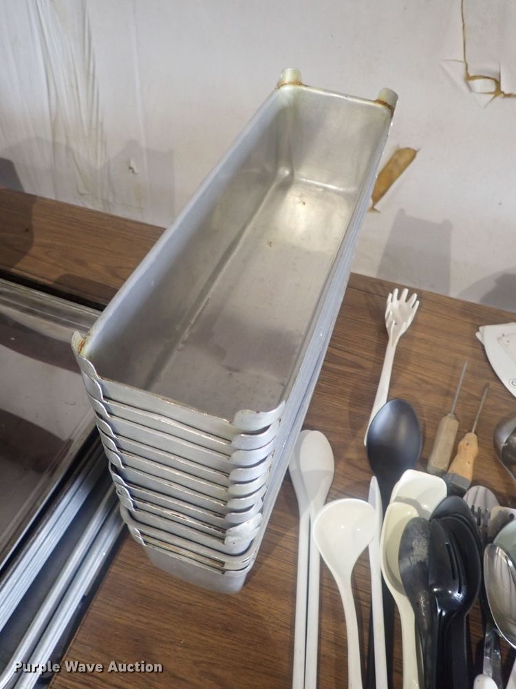 image for item GX9614 Restaurant equipment and supplies