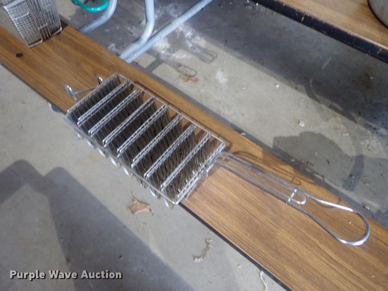 image for item GX9614 Restaurant equipment and supplies