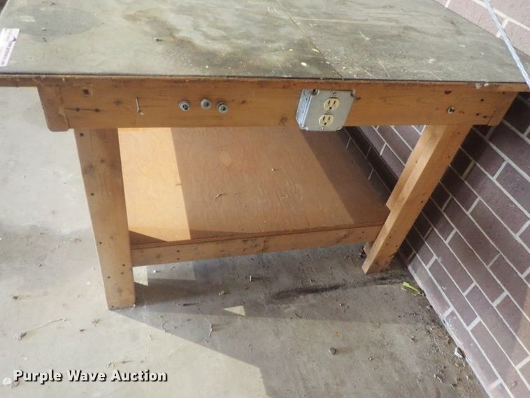 image for item GX9616 Shop table