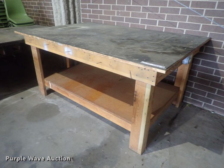 image for item GX9616 Shop table