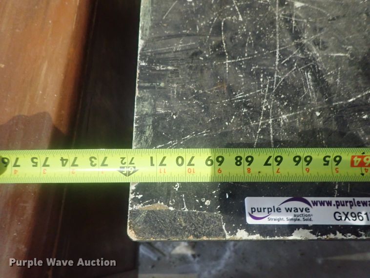 image for item GX9617 Shop table