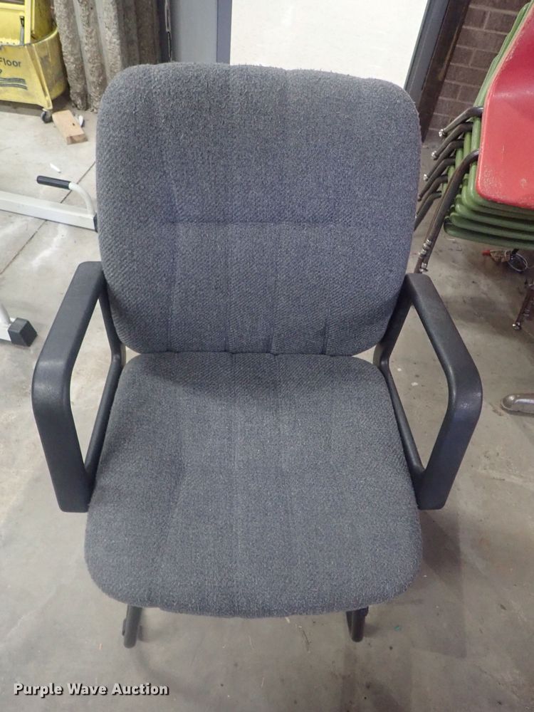 image for item GX9619 Approximately 80 chairs