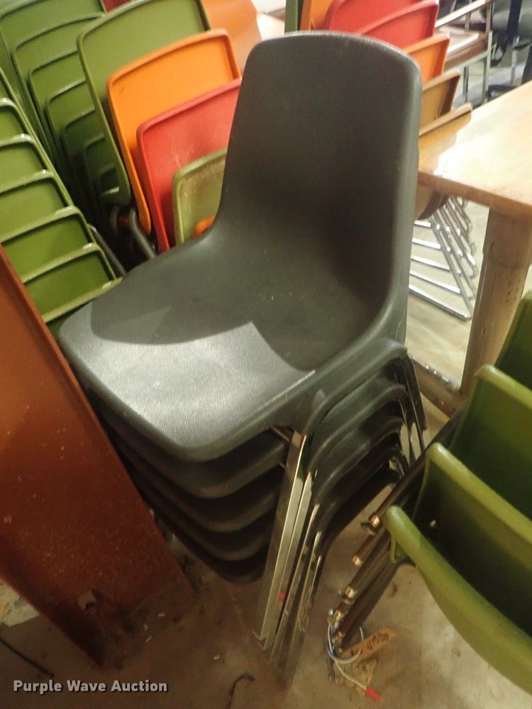 image for item GX9619 Approximately 80 chairs