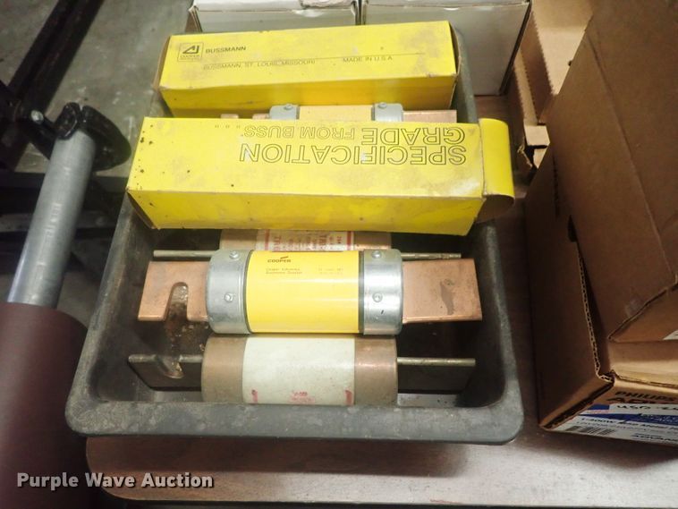 image for item GX9622 Electrical supplies and parts