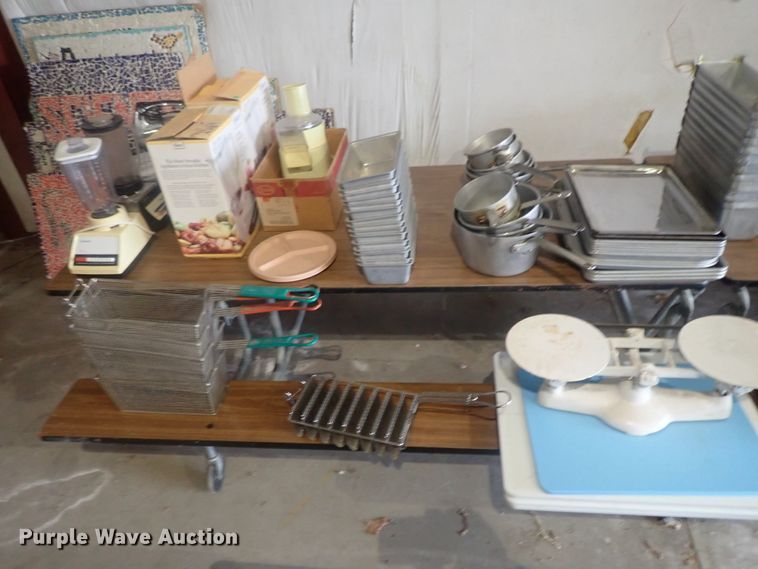 image for item GX9624 (8) cafeteria tables