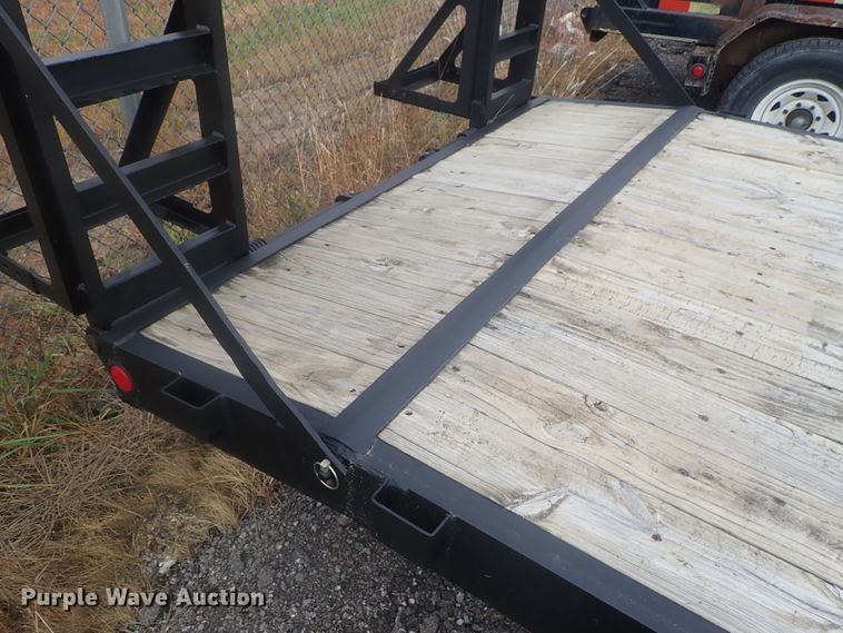 image for item GX9627 2011 PJ utility trailer