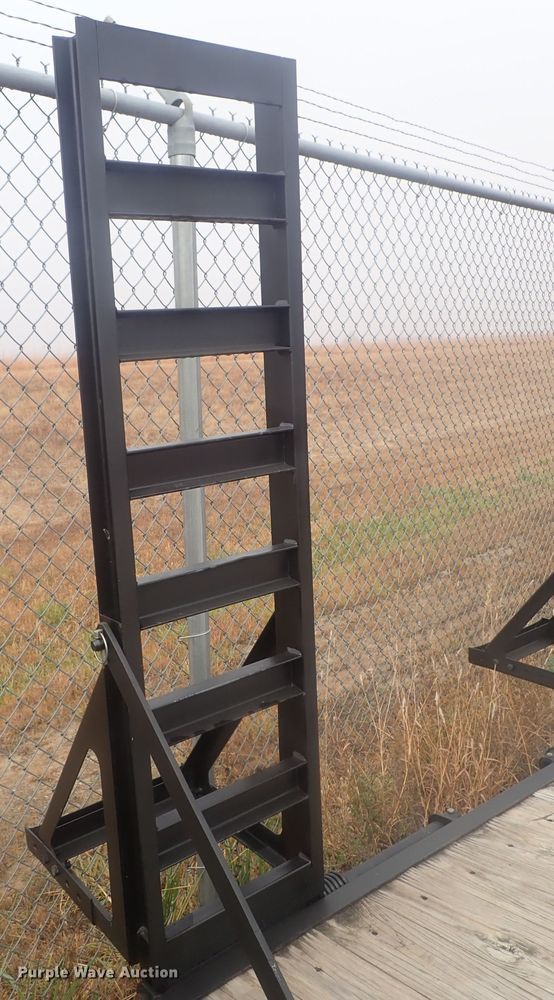 image for item GX9627 2011 PJ utility trailer