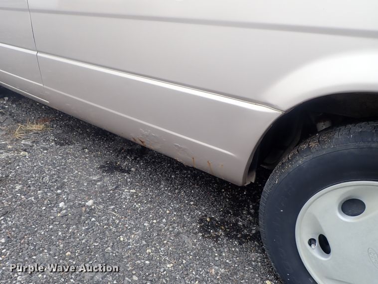 image for item GX9628 1997 Ford Aerostar  van