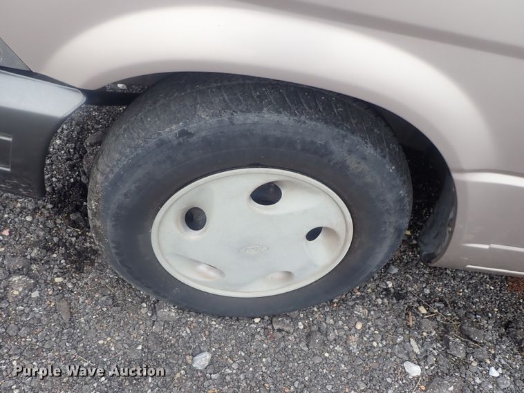 image for item GX9628 1997 Ford Aerostar  van
