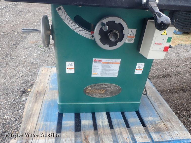 image for item GX9629 Grizzly G5959 12" table saw