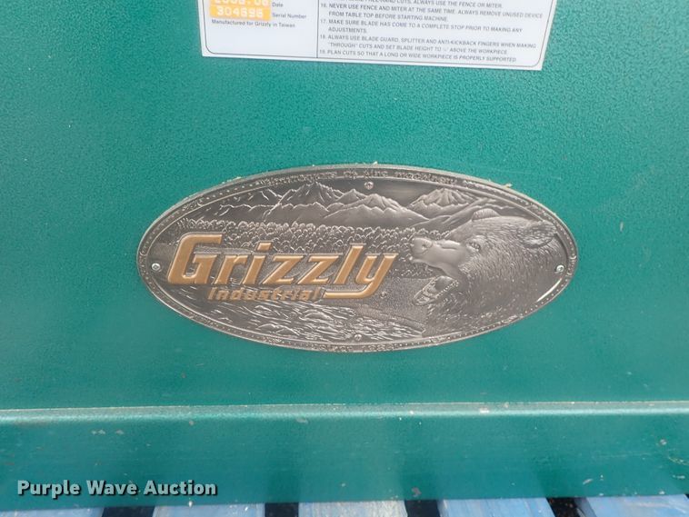 image for item GX9629 Grizzly G5959 12" table saw