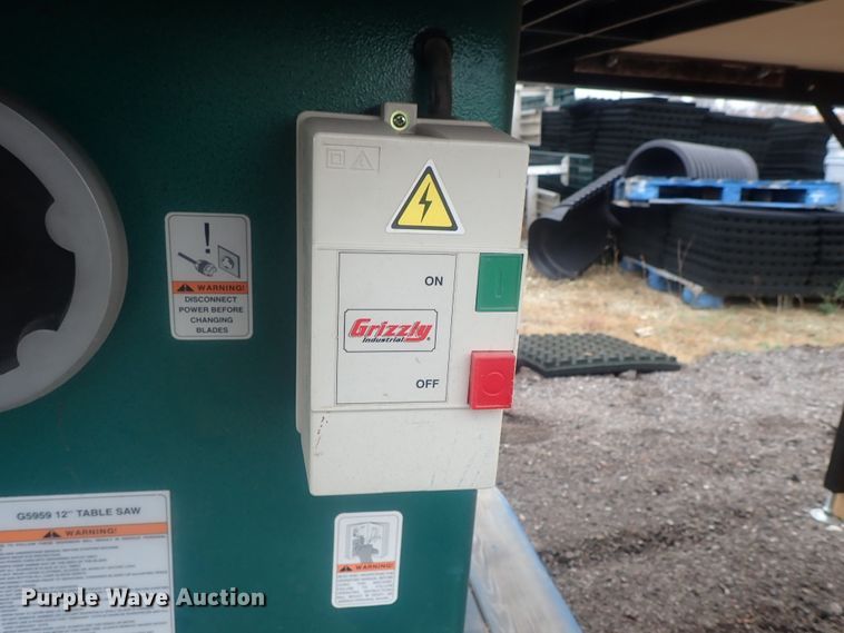 image for item GX9629 Grizzly G5959 12" table saw