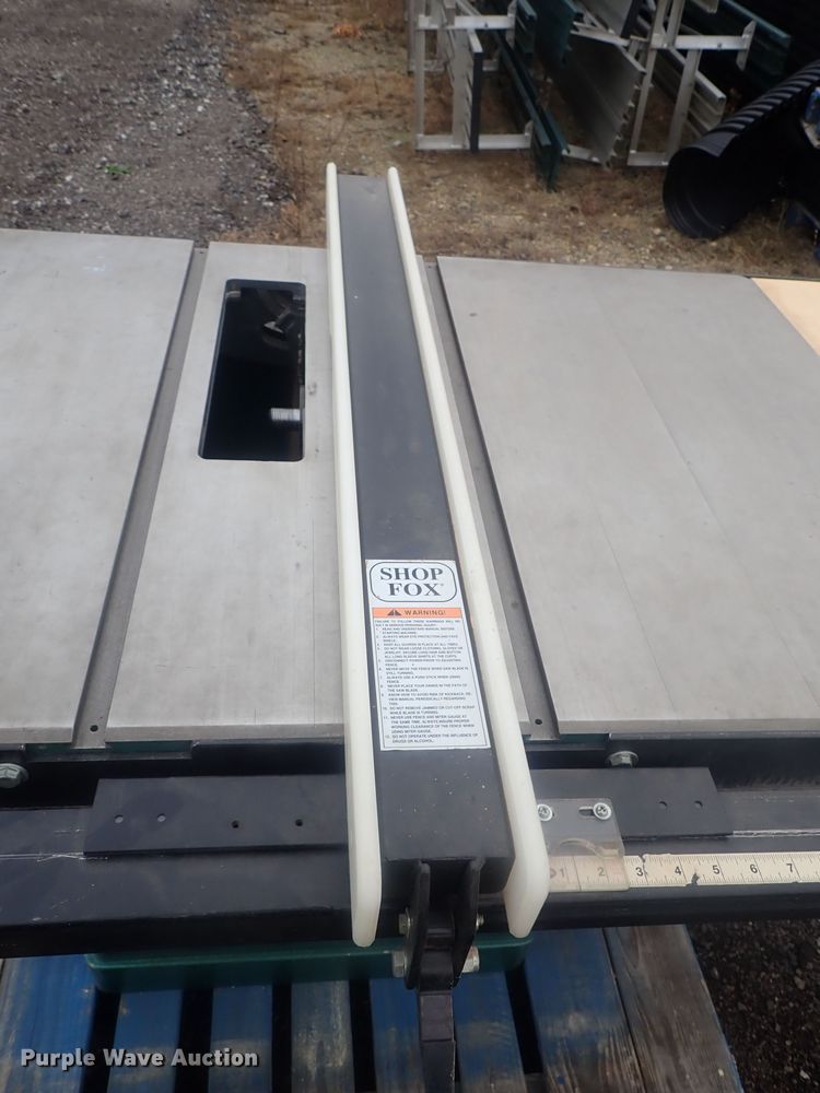 image for item GX9629 Grizzly G5959 12" table saw