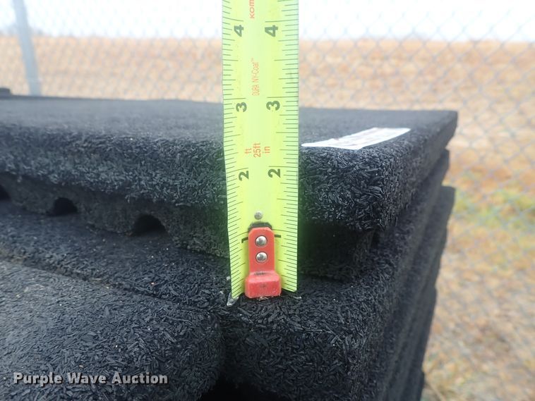 image for item GX9631 Approximately 600 rubber floor tiles