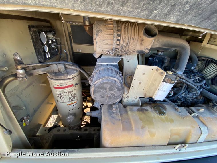 image for item HA9684 2004 Ingersoll Rand P185WIR  air compressor