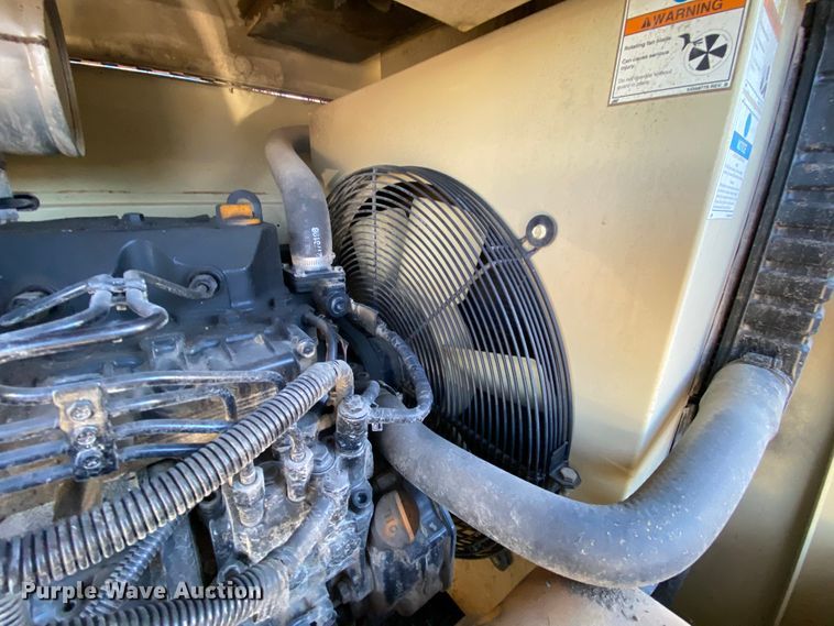 image for item HA9684 2004 Ingersoll Rand P185WIR  air compressor