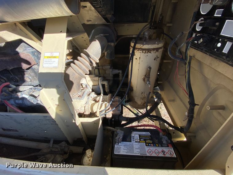 image for item HA9684 2004 Ingersoll Rand P185WIR  air compressor