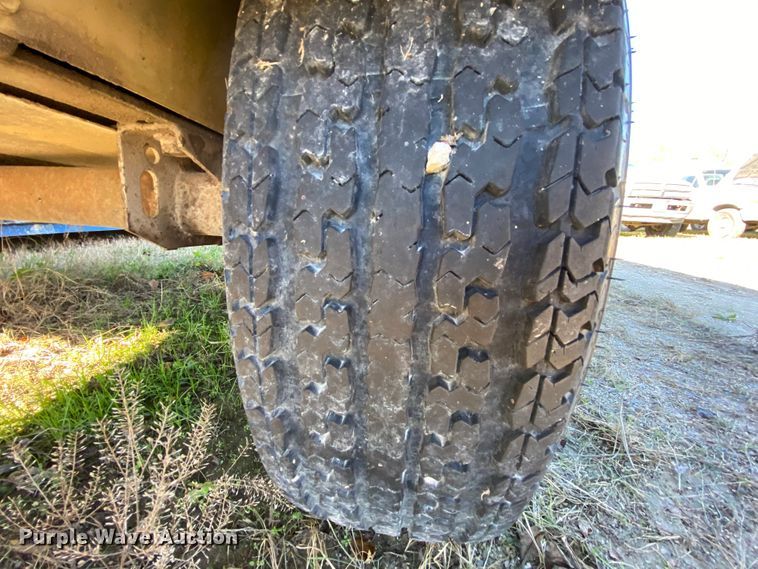 image for item HA9684 2004 Ingersoll Rand P185WIR  air compressor