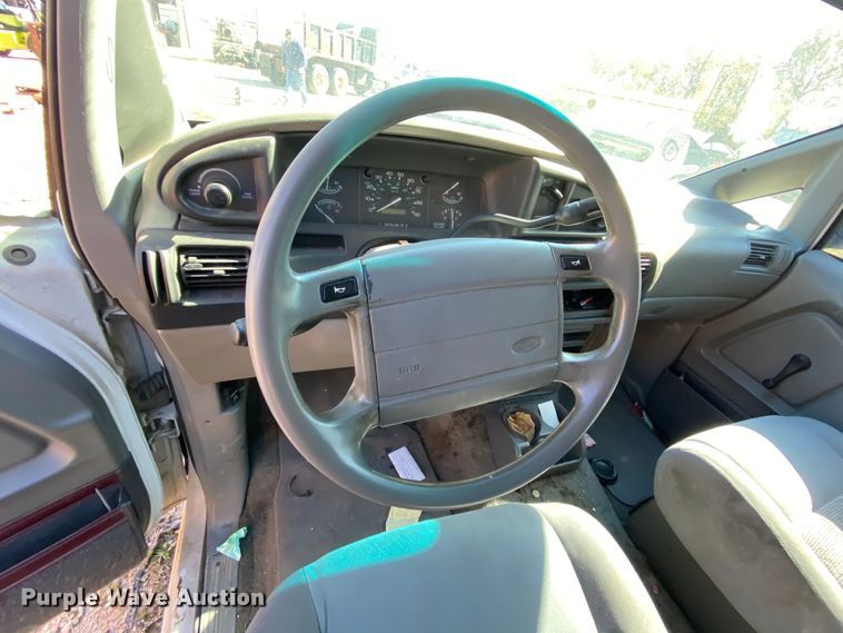 image for item HA9691 1997 Ford Aerostar  van