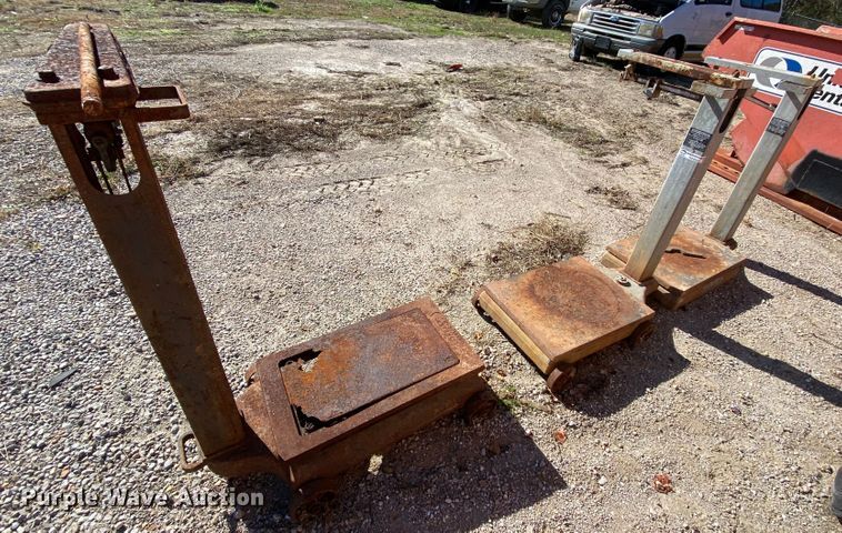 image for item HA9695 (3) Fairbanks scales