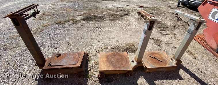 image for item HA9695 (3) Fairbanks scales