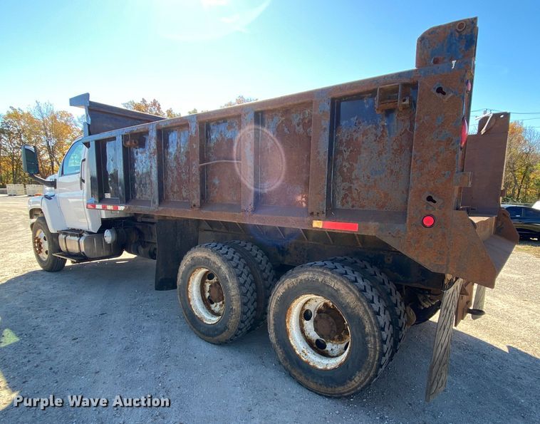 image for item HA9699 2006 Chevrolet C8500 dump truck