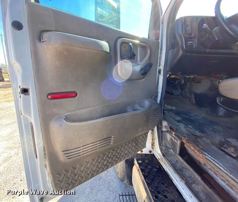 image for item HA9699 2006 Chevrolet C8500 dump truck