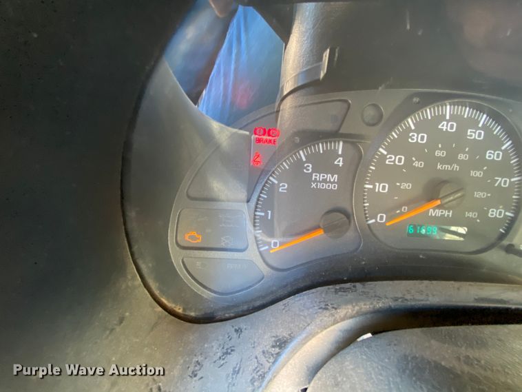 image for item HA9699 2006 Chevrolet C8500 dump truck