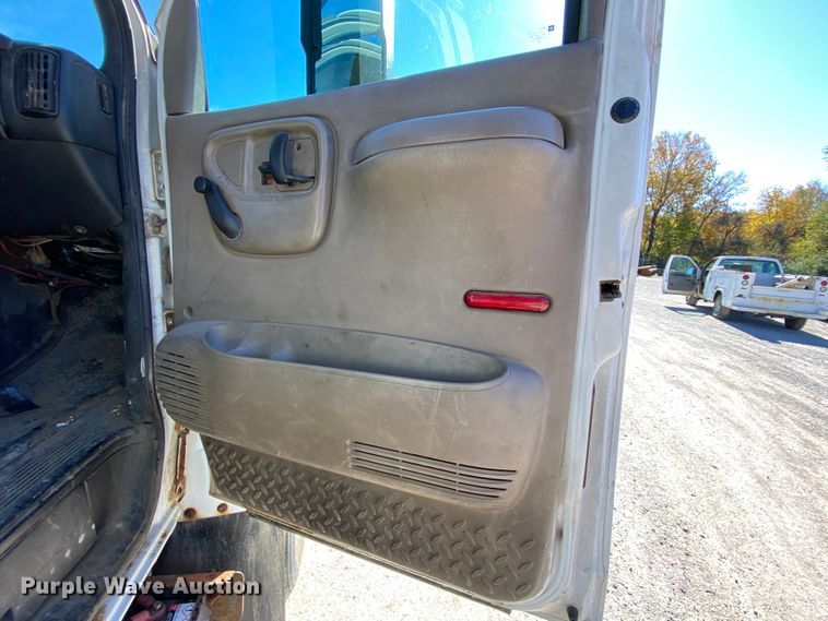 image for item HA9699 2006 Chevrolet C8500 dump truck