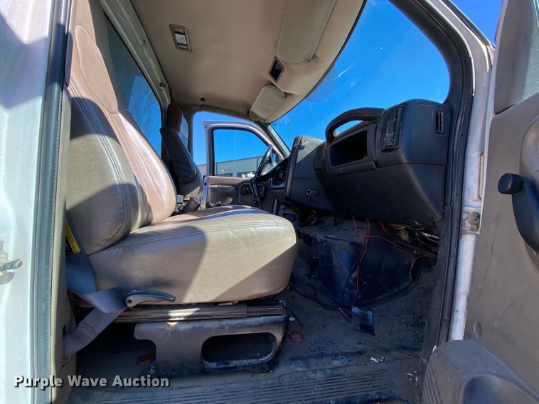 image for item HA9699 2006 Chevrolet C8500 dump truck